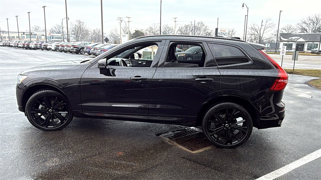 Certified 2024 Volvo XC60 B5 Ultimate w/ Climate Package image 5