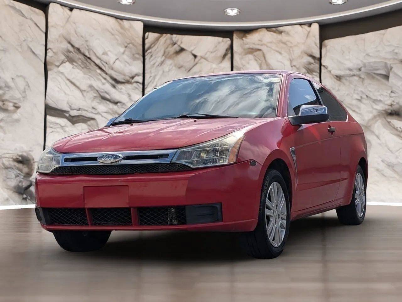 Used 2008 Ford Focus SE FWD image 2