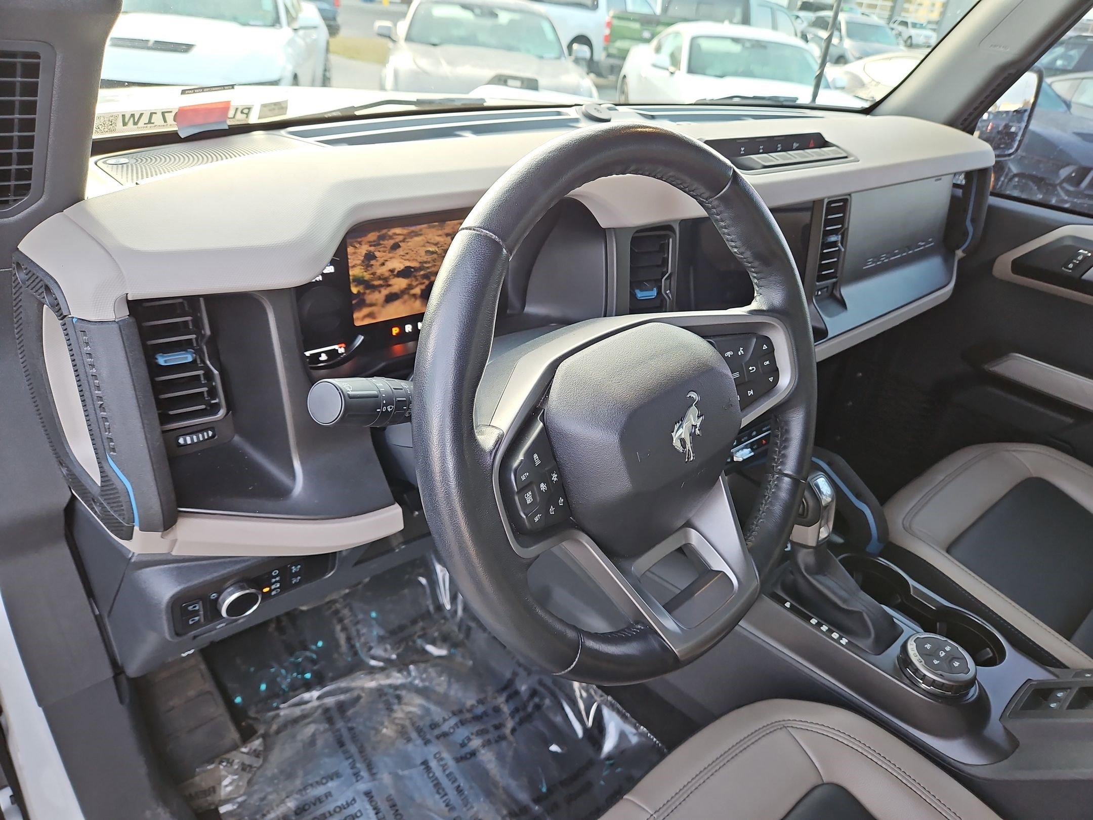 Used 2023 Ford Bronco Wildtrak image 25