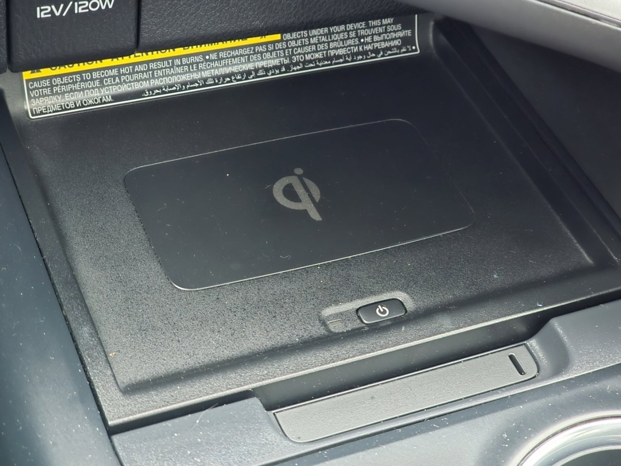 Used 2020 Toyota Camry XLE image 8