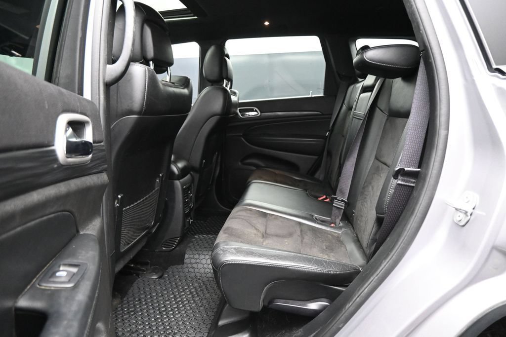 Used 2021 Jeep Grand Cherokee Laredo X AWD/4WD image 26