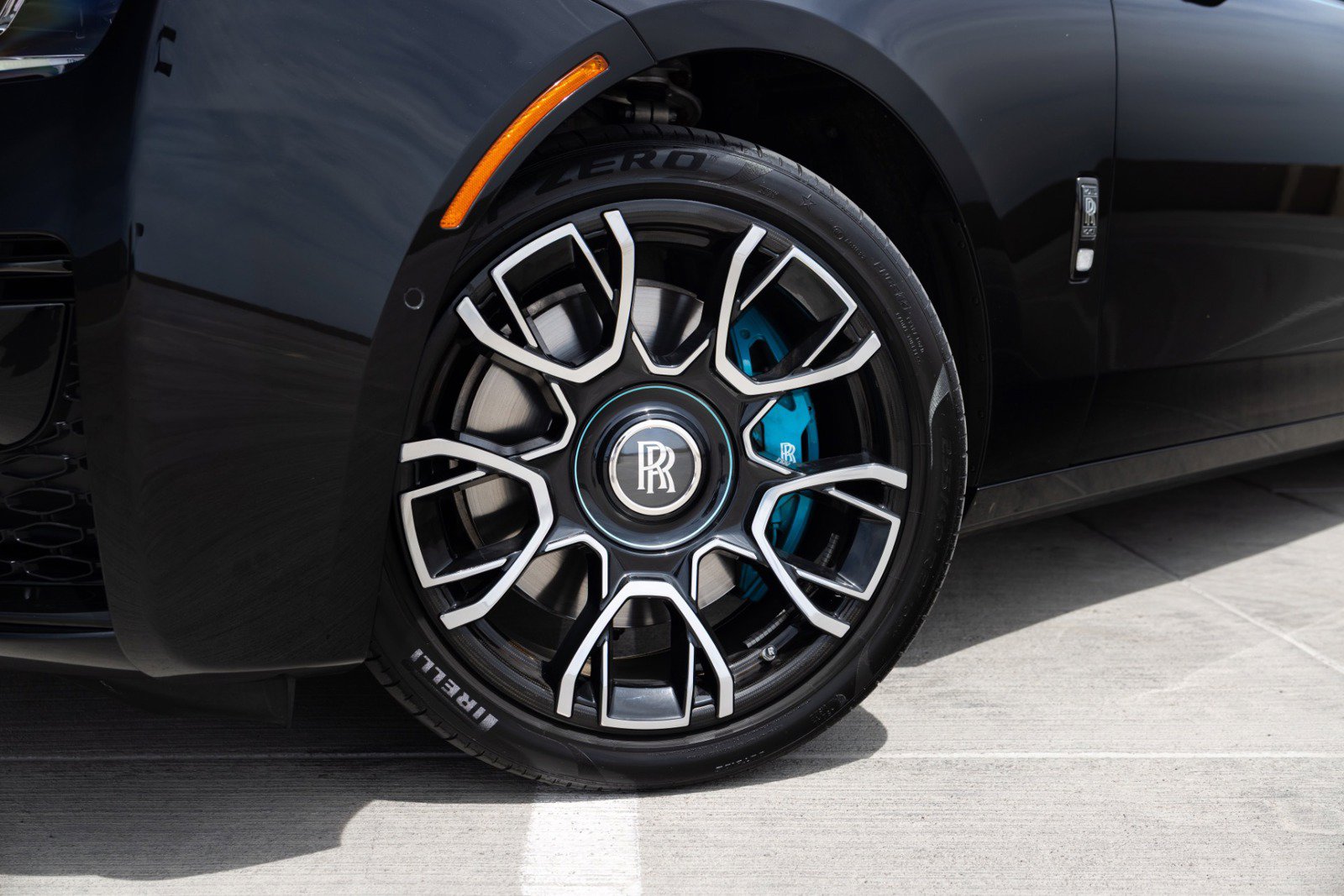 Used 2023 Rolls-Royce Ghost Black Badge w/ Black Badge Ghost Package AWD/4WD image 11