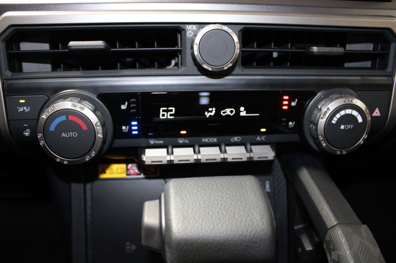 Certified 2026 Toyota 4Runner TRD Off-Road Premium w/ Tow Technology Package AWD/4WD image 31