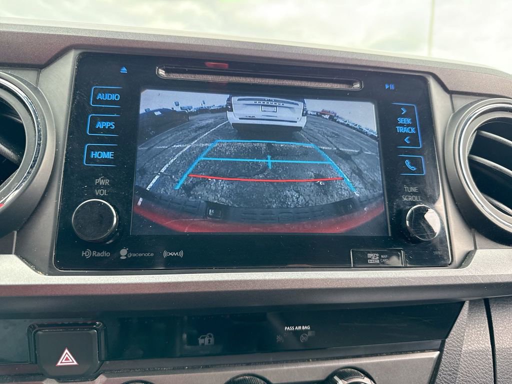 Used 2018 Toyota Tacoma TRD Off-Road AWD/4WD image 17