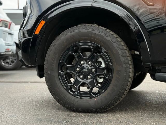 Used 2025 Ford Ranger Lariat w/ Black Appearance Package image 47