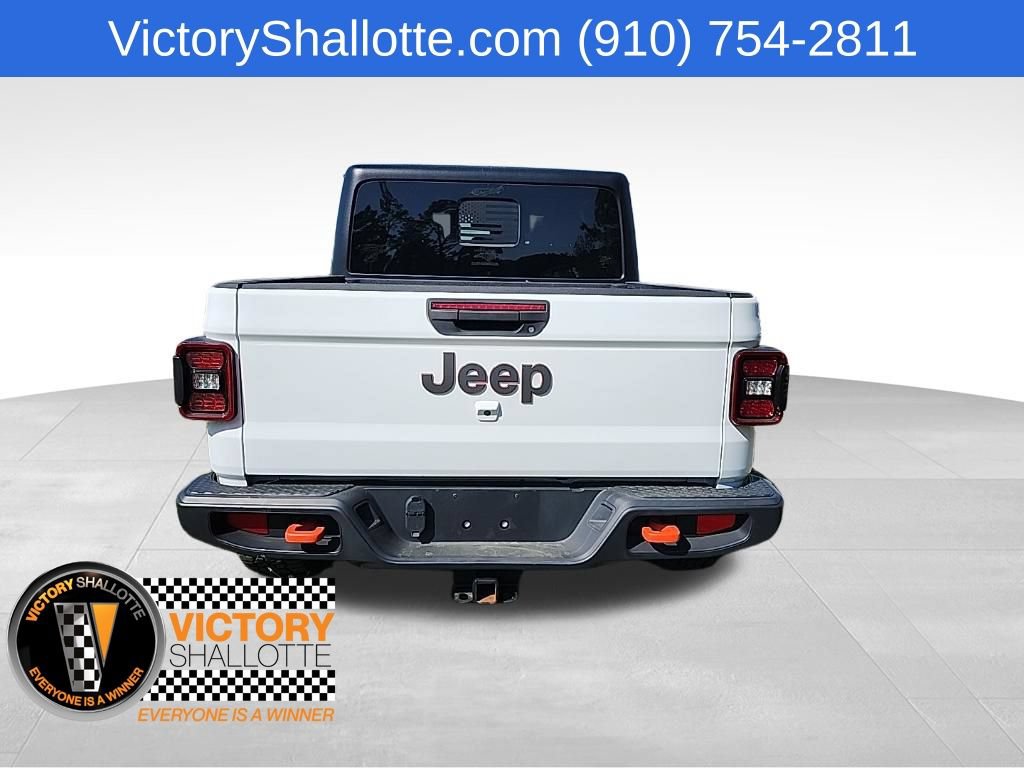 Used 2024 Jeep Gladiator Mojave w/ Technology Group AWD/4WD image 24