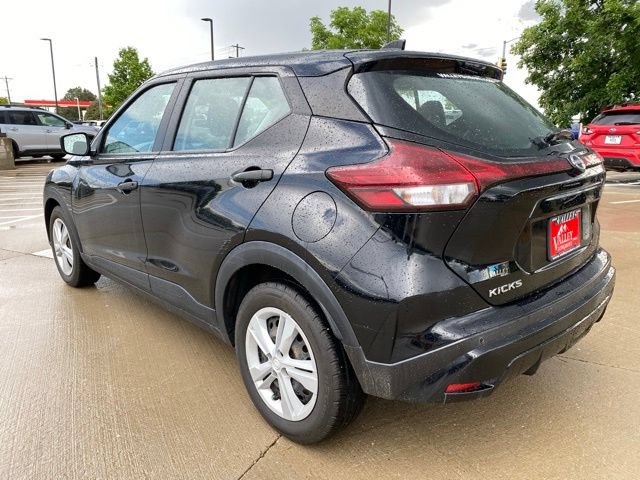 Used 2022 Nissan Kicks S FWD image 3