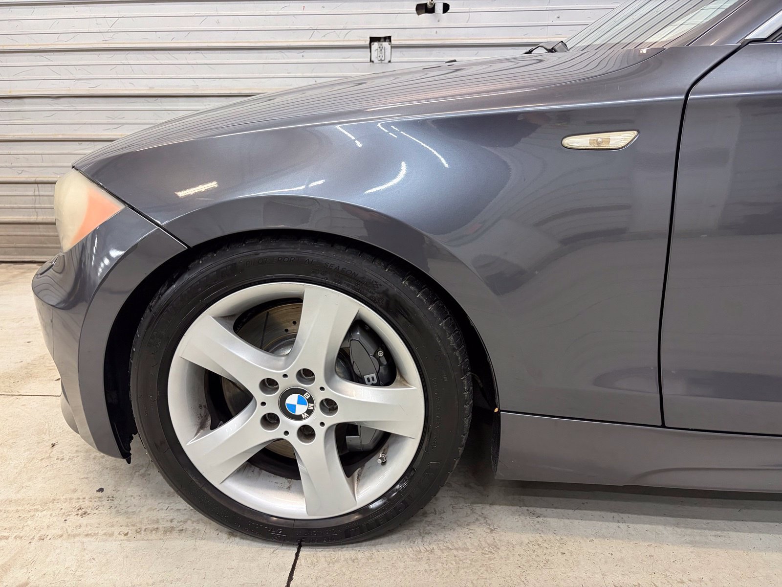 Used 2008 BMW 135i Convertible RWD image 4