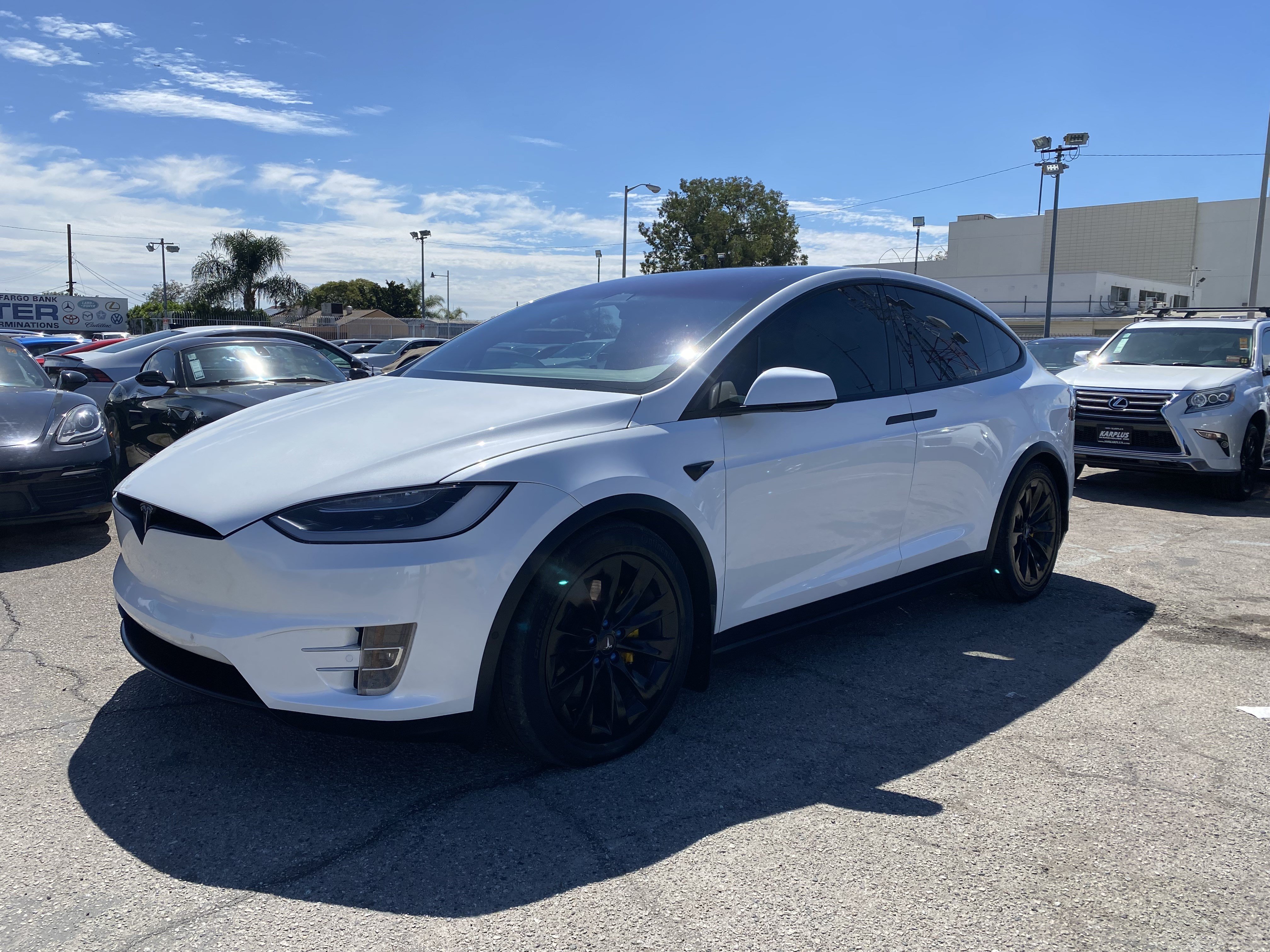 Used 2019 Tesla Model X Long Range AWD/4WD image 2