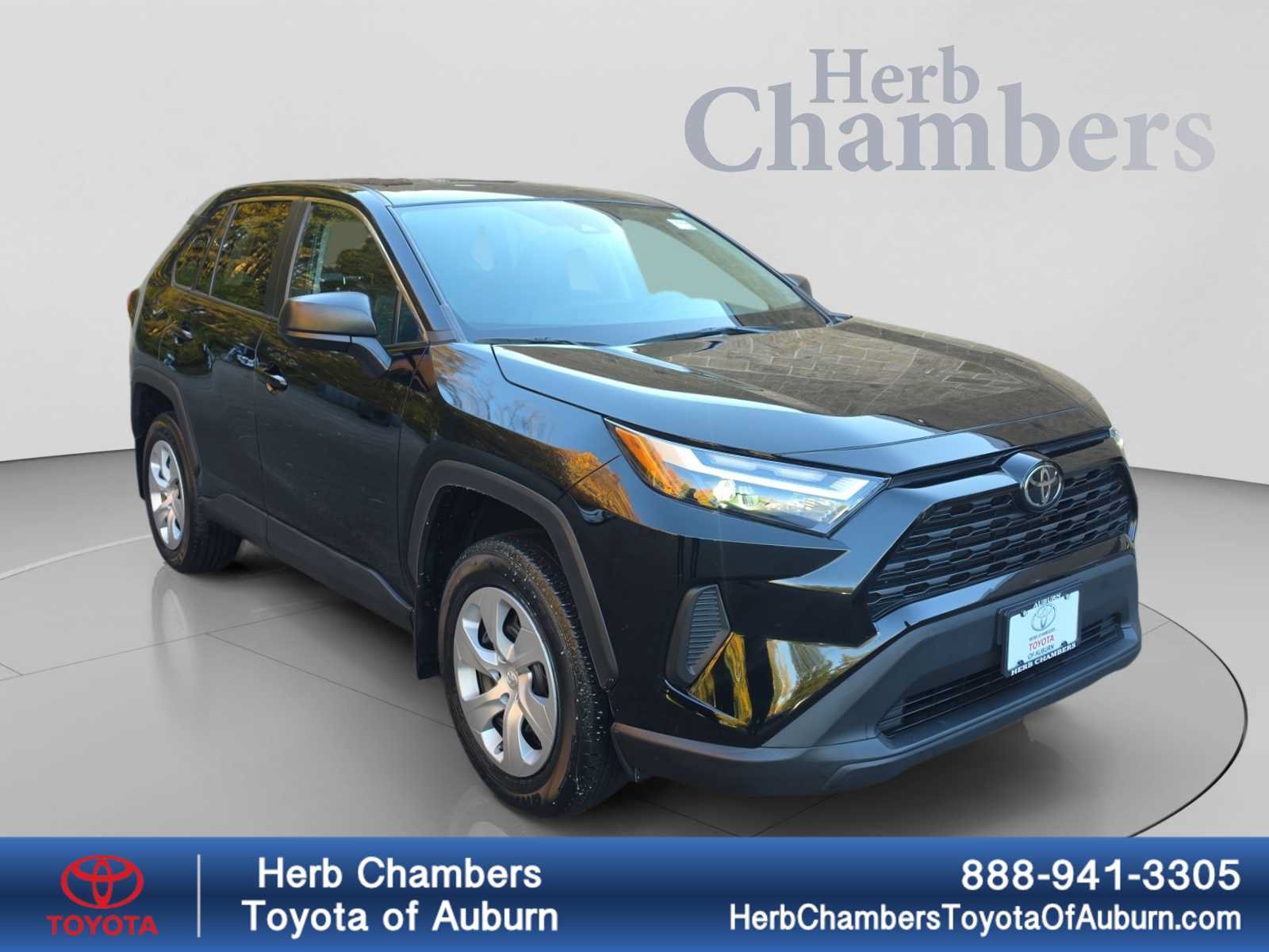 Used 2024 Toyota RAV4 LE AWD/4WD image 1