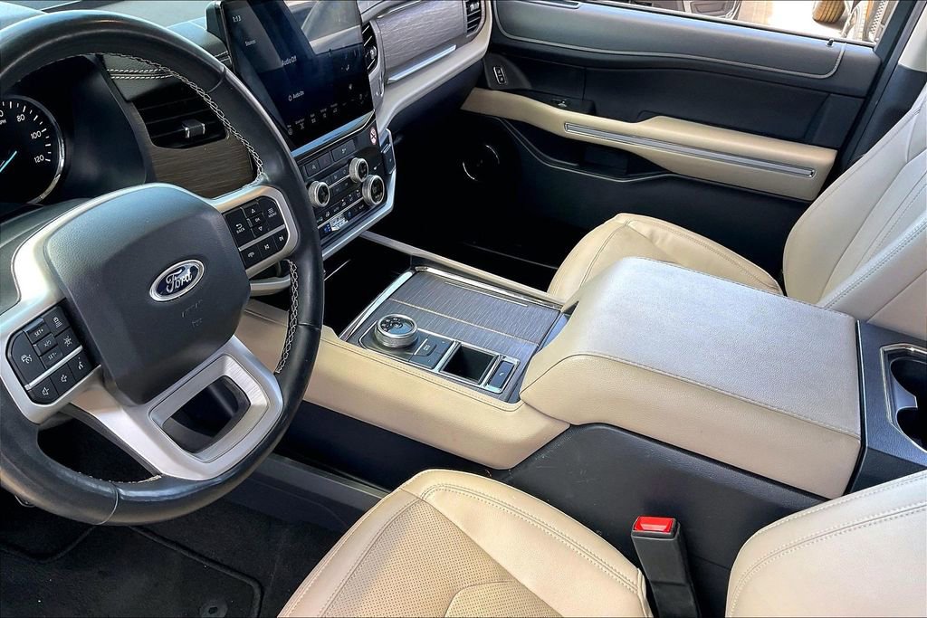 Used 2024 Ford Expedition Limited RWD image 14