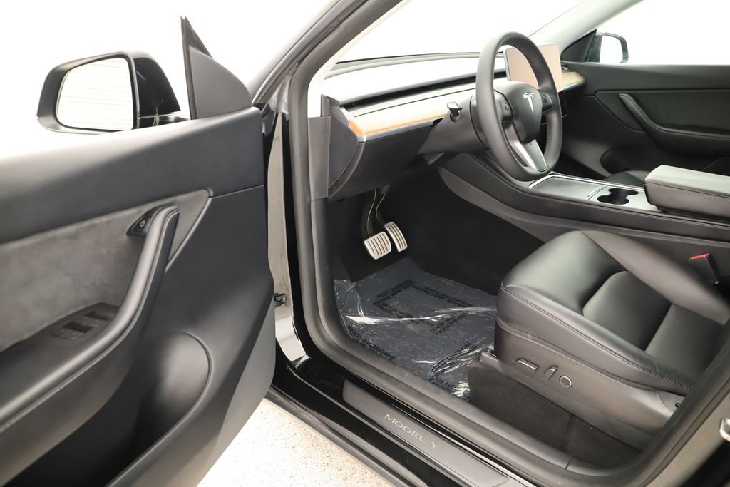 Used 2021 Tesla Model Y Performance AWD/4WD image 14