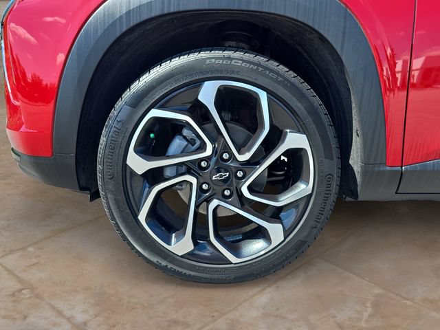 Used 2026 Chevrolet Trax RS FWD image 14