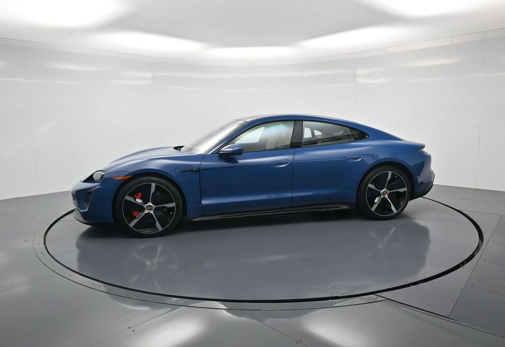 Certified 2024 Porsche Taycan GTS image 2