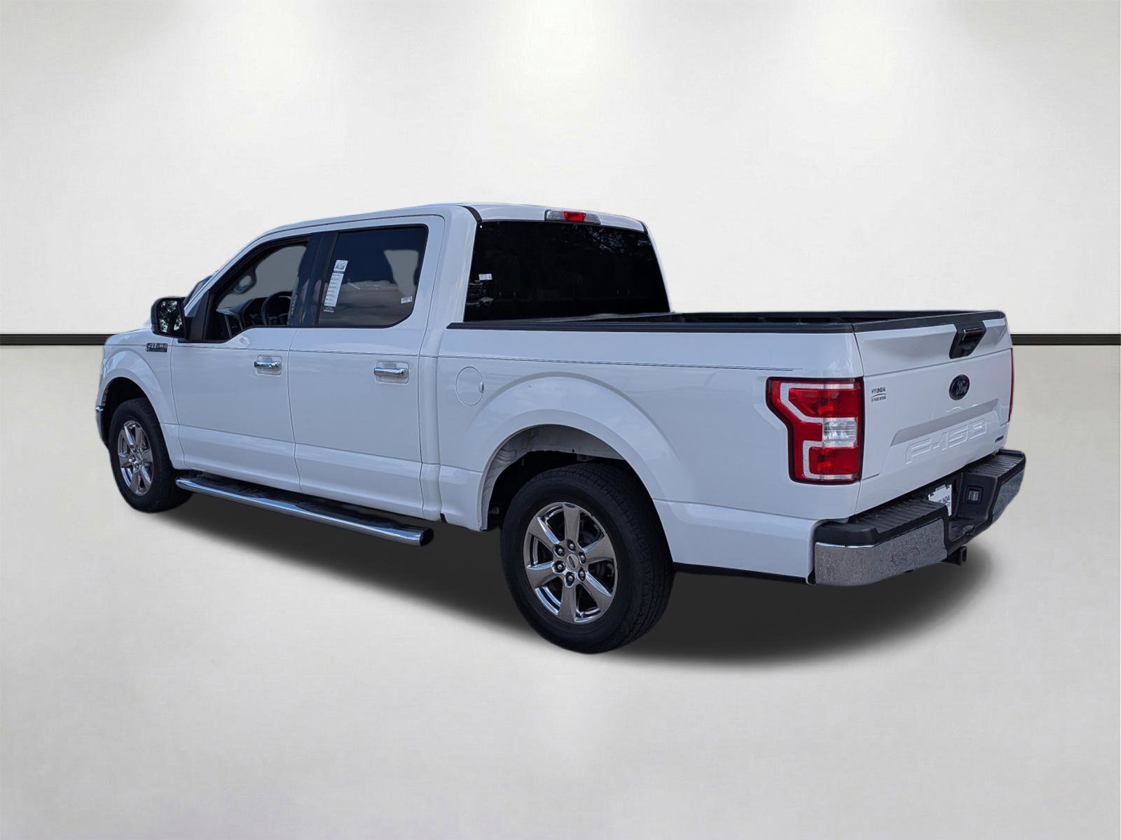 Used 2018 Ford F150 XLT w/ Equipment Group 301A Mid image 6