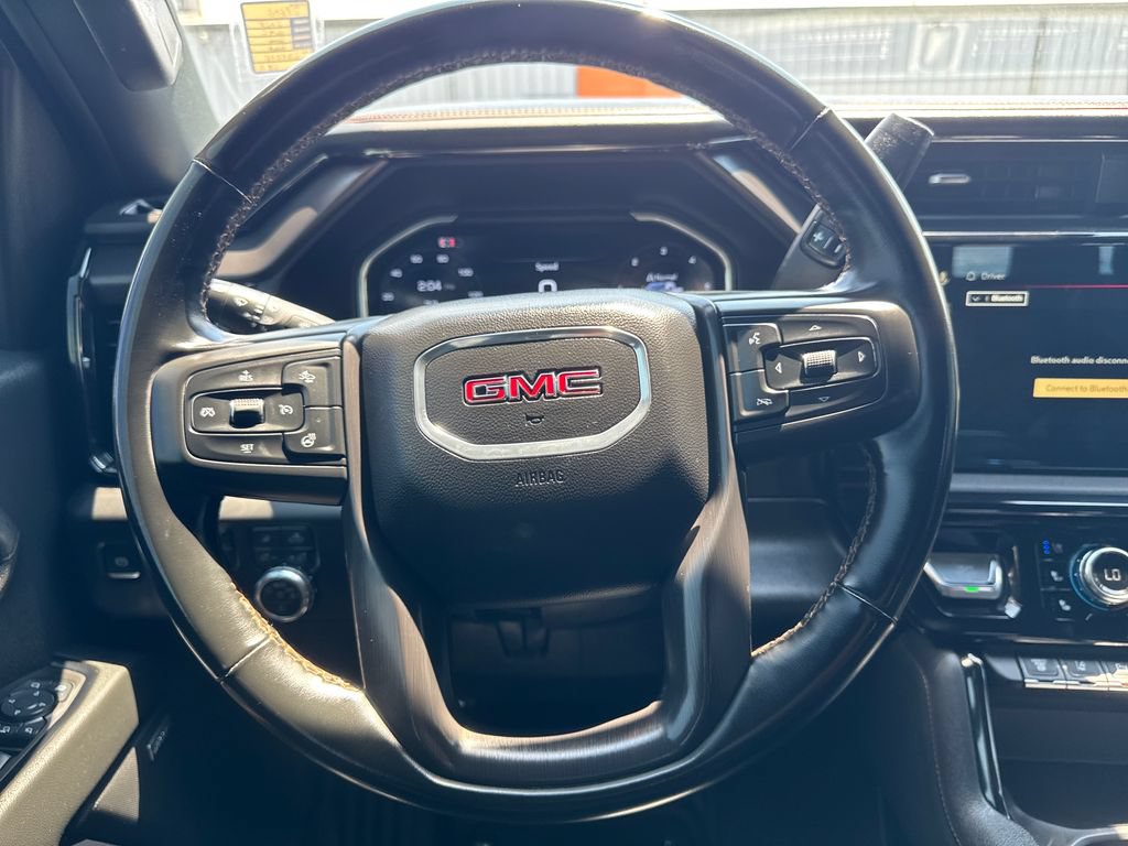 Used 2025 GMC Sierra 2500 AT4 w/ AT4 Premium Plus Package AWD/4WD image 14