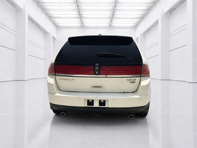 Used 2007 Lincoln MKX AWD image 3