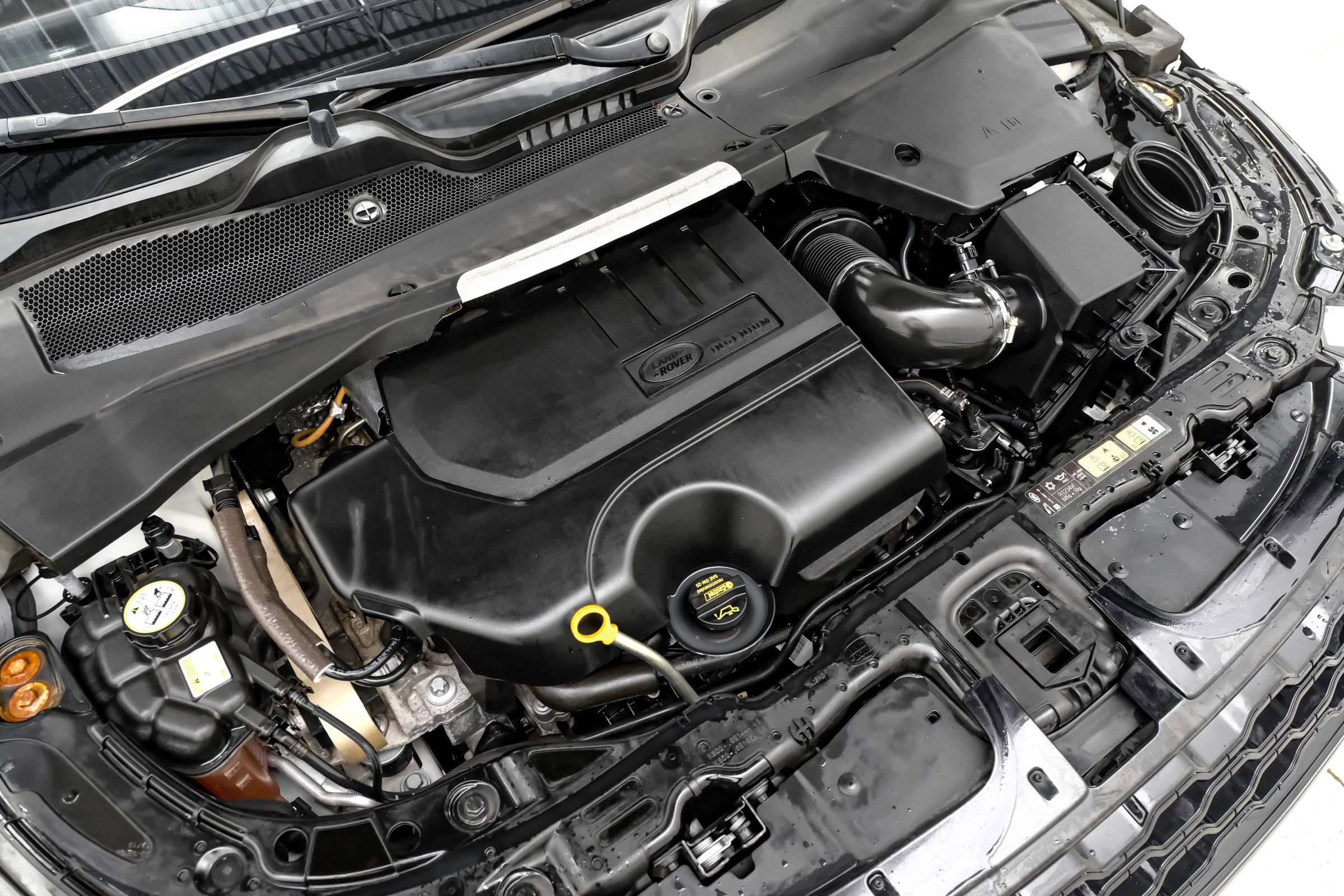 Used 2020 Land Rover Range Rover Evoque R-Dynamic SE image 63