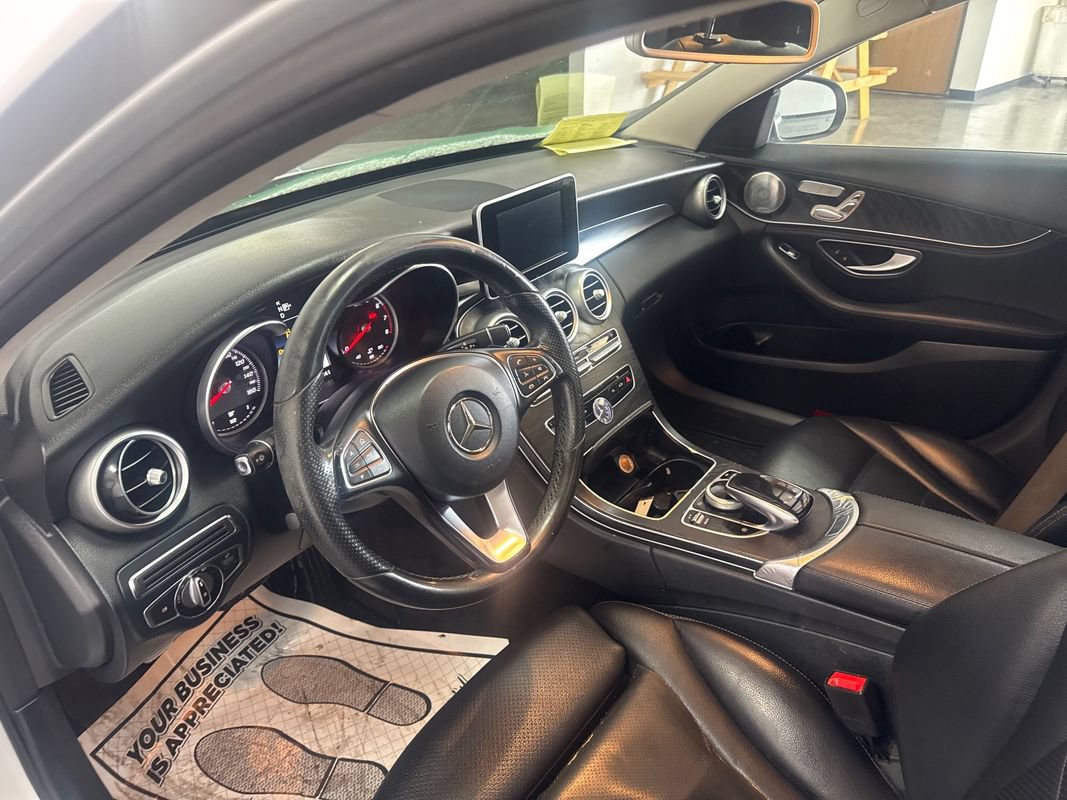 Used 2015 Mercedes-Benz C 300 4MATIC Sedan image 8