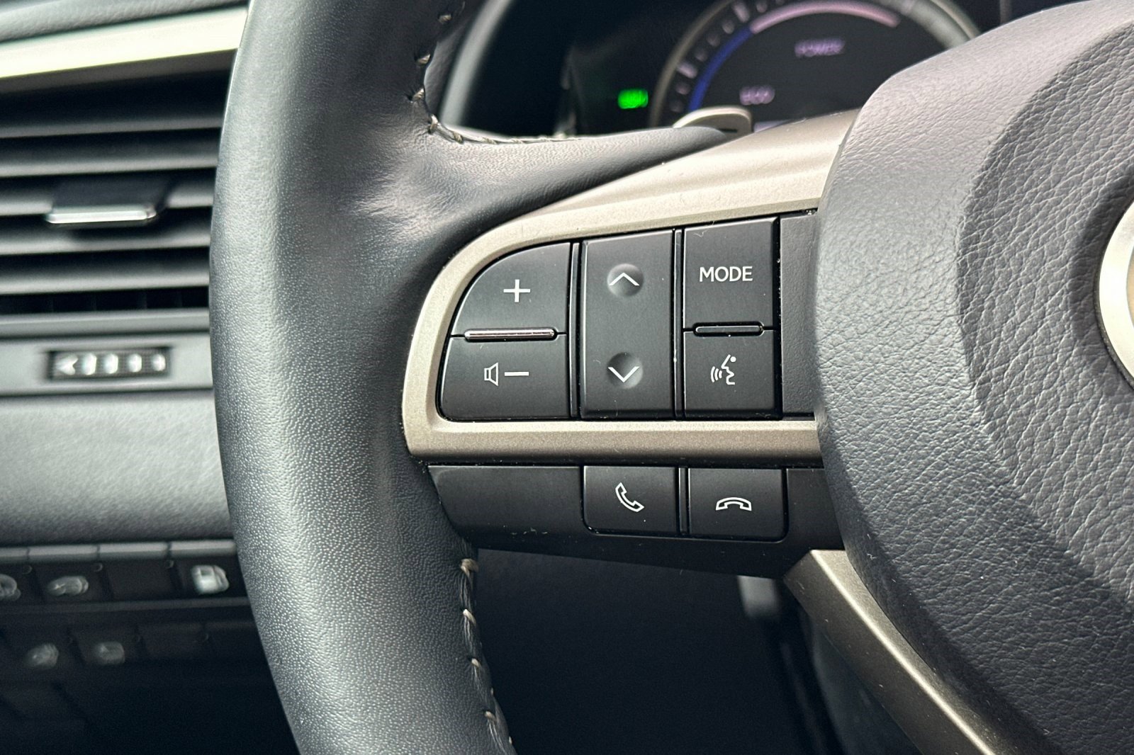 Certified 2022 Lexus RX 450h AWD w/ Premium Package image 30