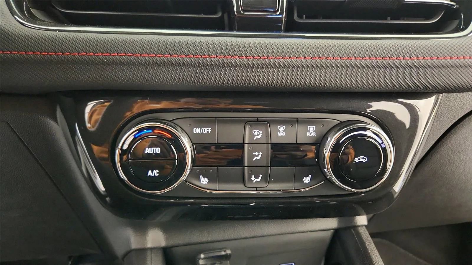 New 2026 Chevrolet TrailBlazer RS w/ Convenience Package image 24