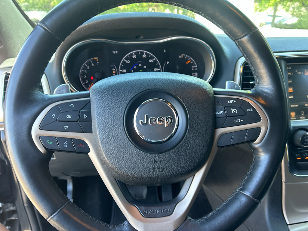 Used 2015 Jeep Grand Cherokee Limited AWD/4WD image 25