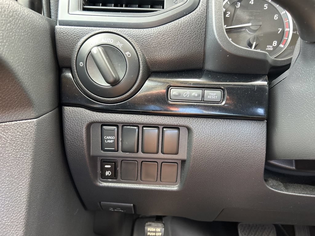 Certified 2023 Nissan Titan SV RWD image 29