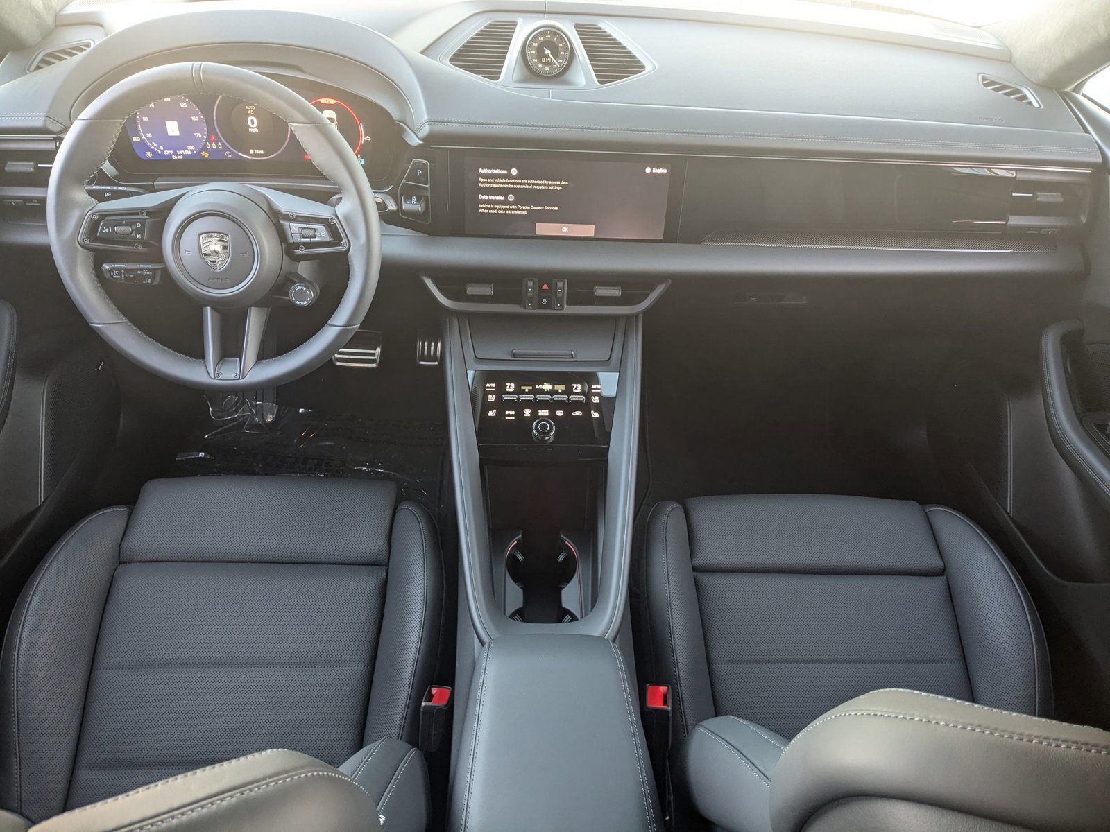 Used 2025 Porsche Macan Turbo Electric image 6