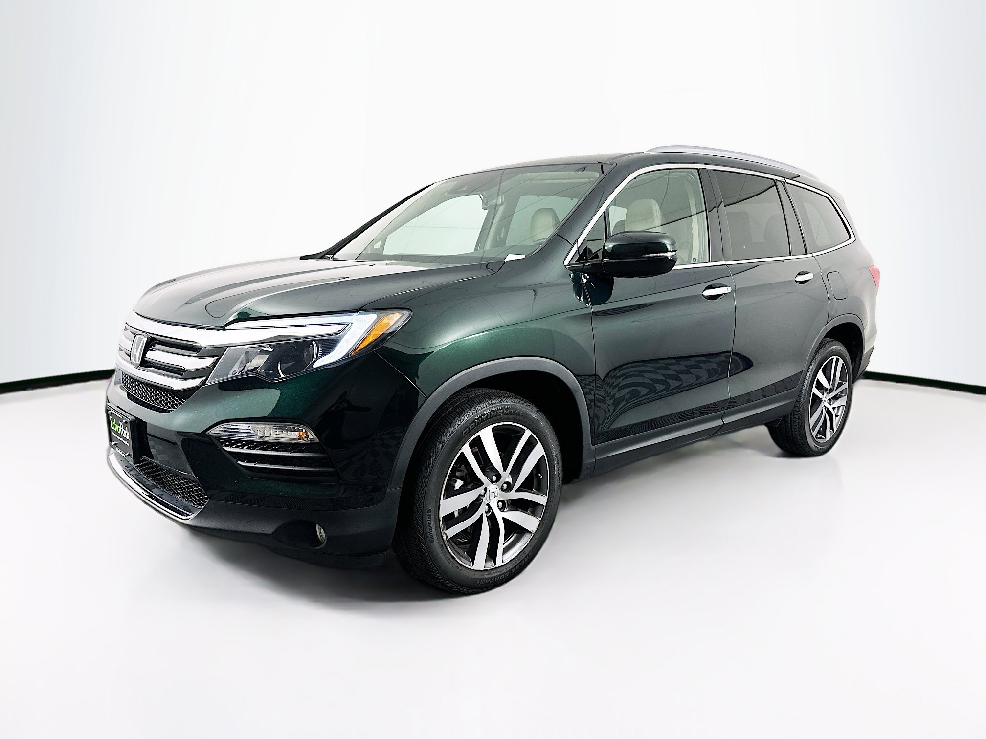Used 2017 Honda Pilot Touring image 3