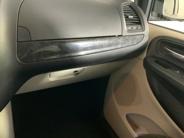 Used 2015 Dodge Grand Caravan SE w/ Quick Order Package 29E SE image 18