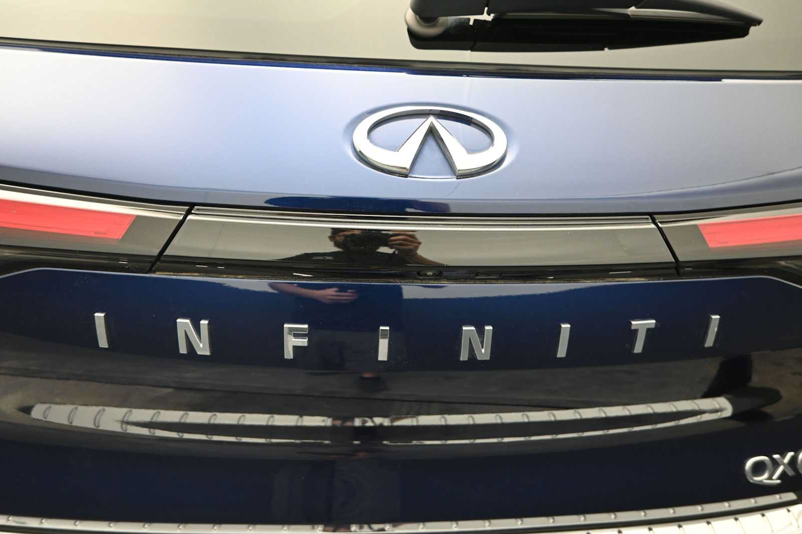 Used 2023 INFINITI QX60 Luxe w/ Cargo Package AWD/4WD image 29