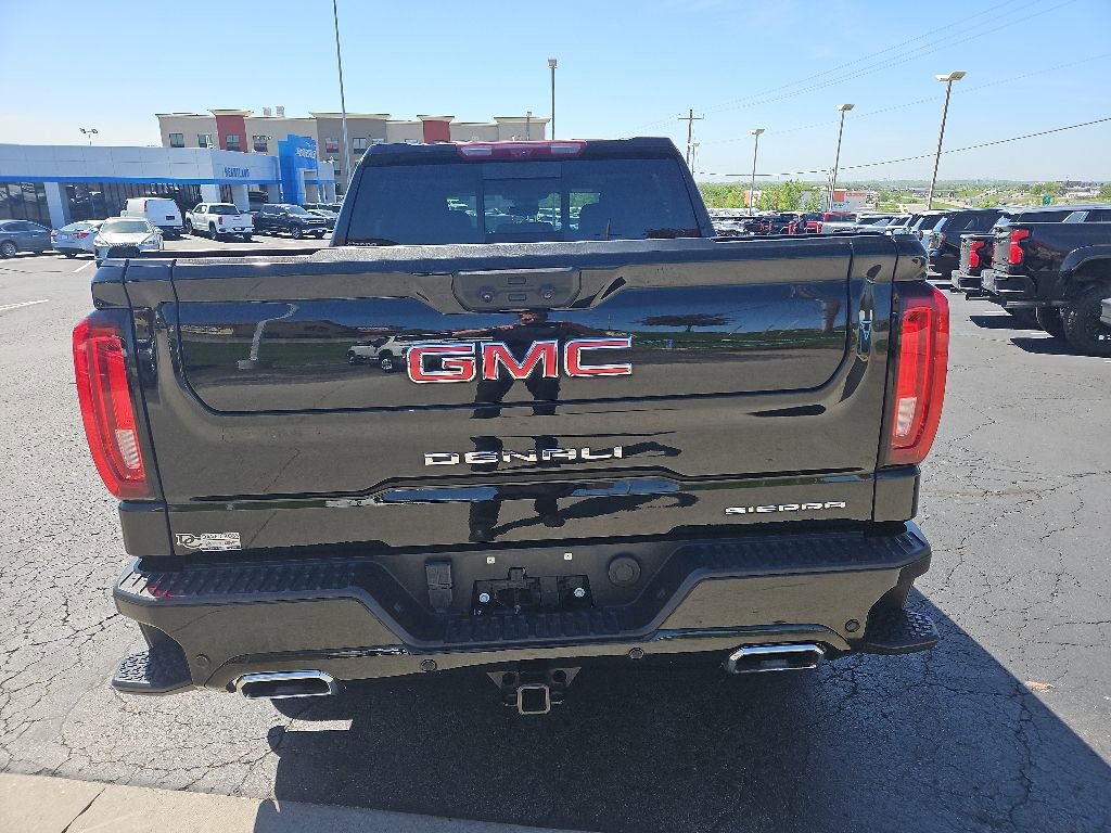 Used 2024 GMC Sierra 1500 Denali AWD/4WD image 9