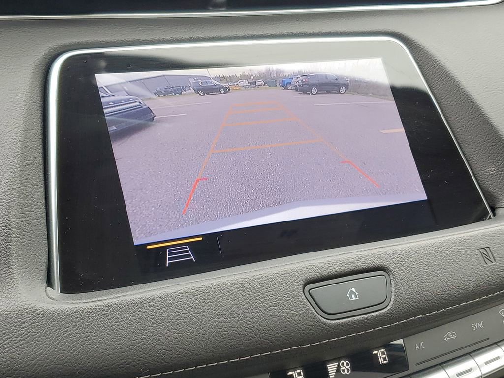 Used 2019 Cadillac XT4 Luxury w/ Cold Weather Package AWD/4WD image 17