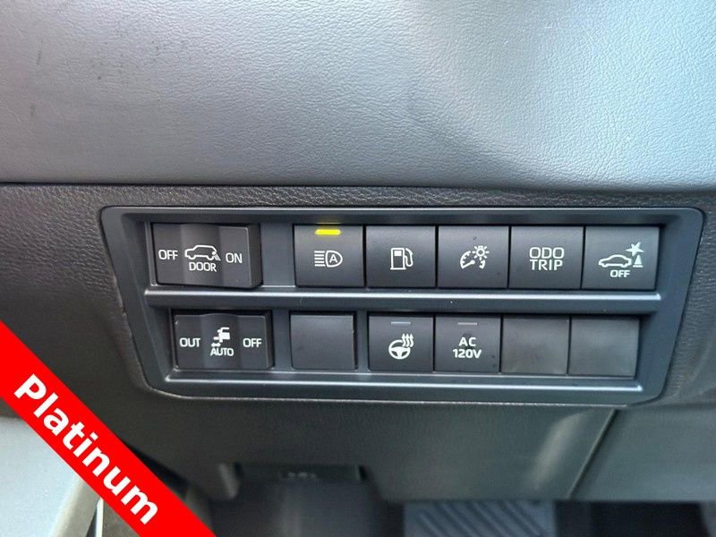 Used 2025 Toyota Sequoia Platinum image 30
