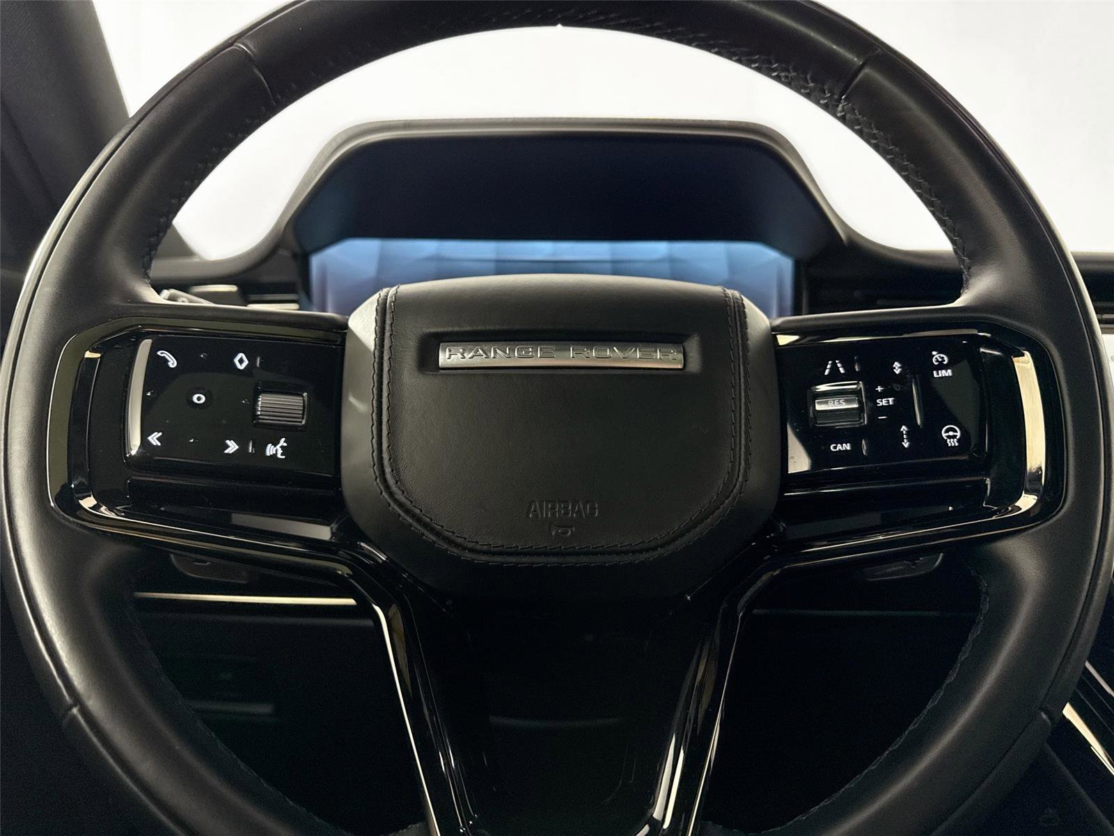 Used 2024 Land Rover Range Rover Sport Dynamic SE image 16