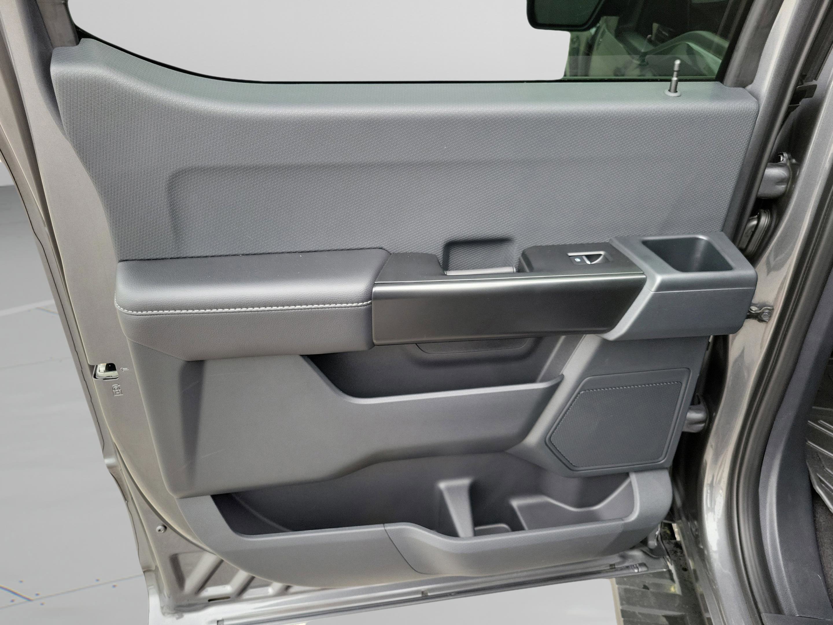 Certified 2025 Ford F150 STX image 22