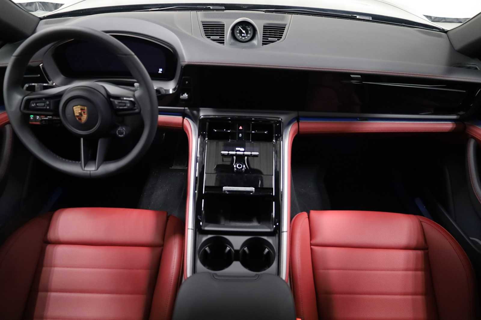 New 2025 Porsche Panamera 4 image 25