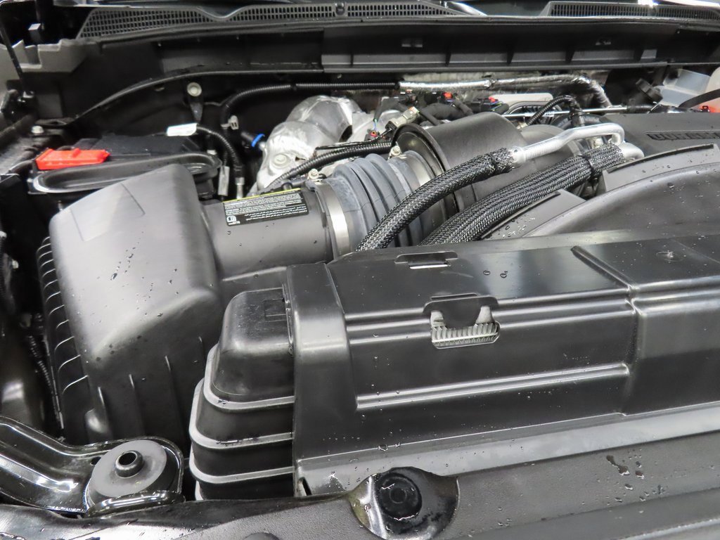 Used 2025 GMC Sierra 2500 AT4X image 32