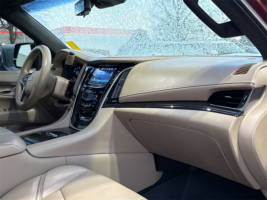 Used 2019 Cadillac Escalade ESV Platinum image 22