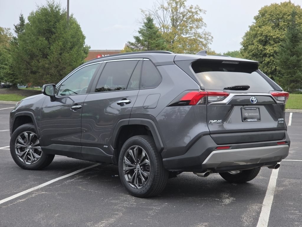 Used 2022 Toyota RAV4 Limited AWD/4WD image 21