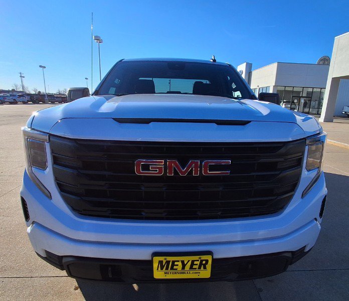 Used 2024 GMC Sierra 1500 Pro w/ Graphite Edition image 3