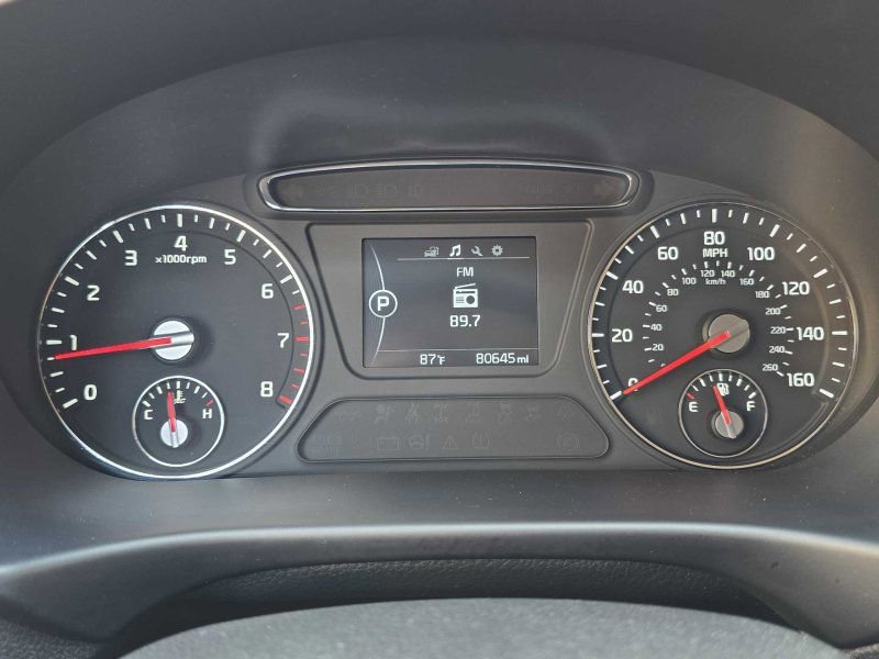 Used 2016 Kia Sorento LX image 12