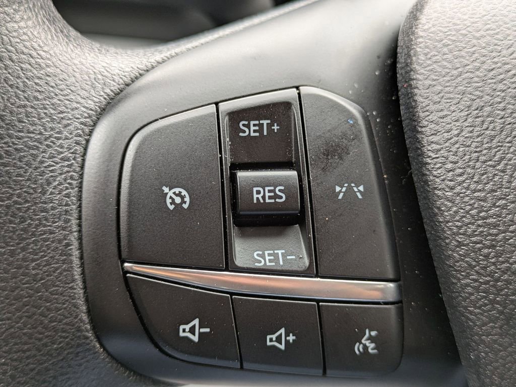 Used 2025 Ford Escape Active image 17