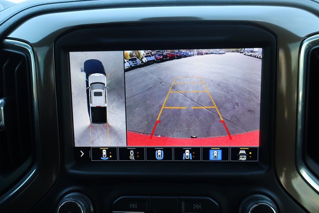 Used 2021 Chevrolet Silverado 1500 High Country w/ Technology Package image 11