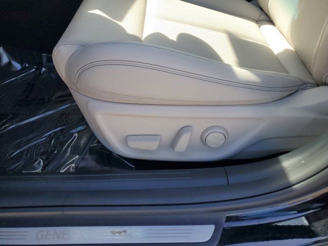 Used 2026 Genesis G70 2.5T image 11