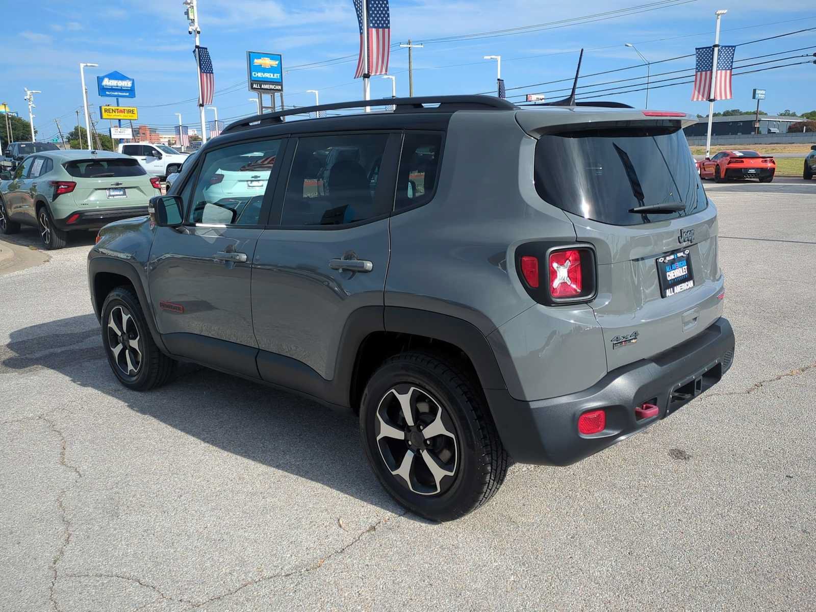 Used 2022 Jeep Renegade Trailhawk AWD/4WD image 6