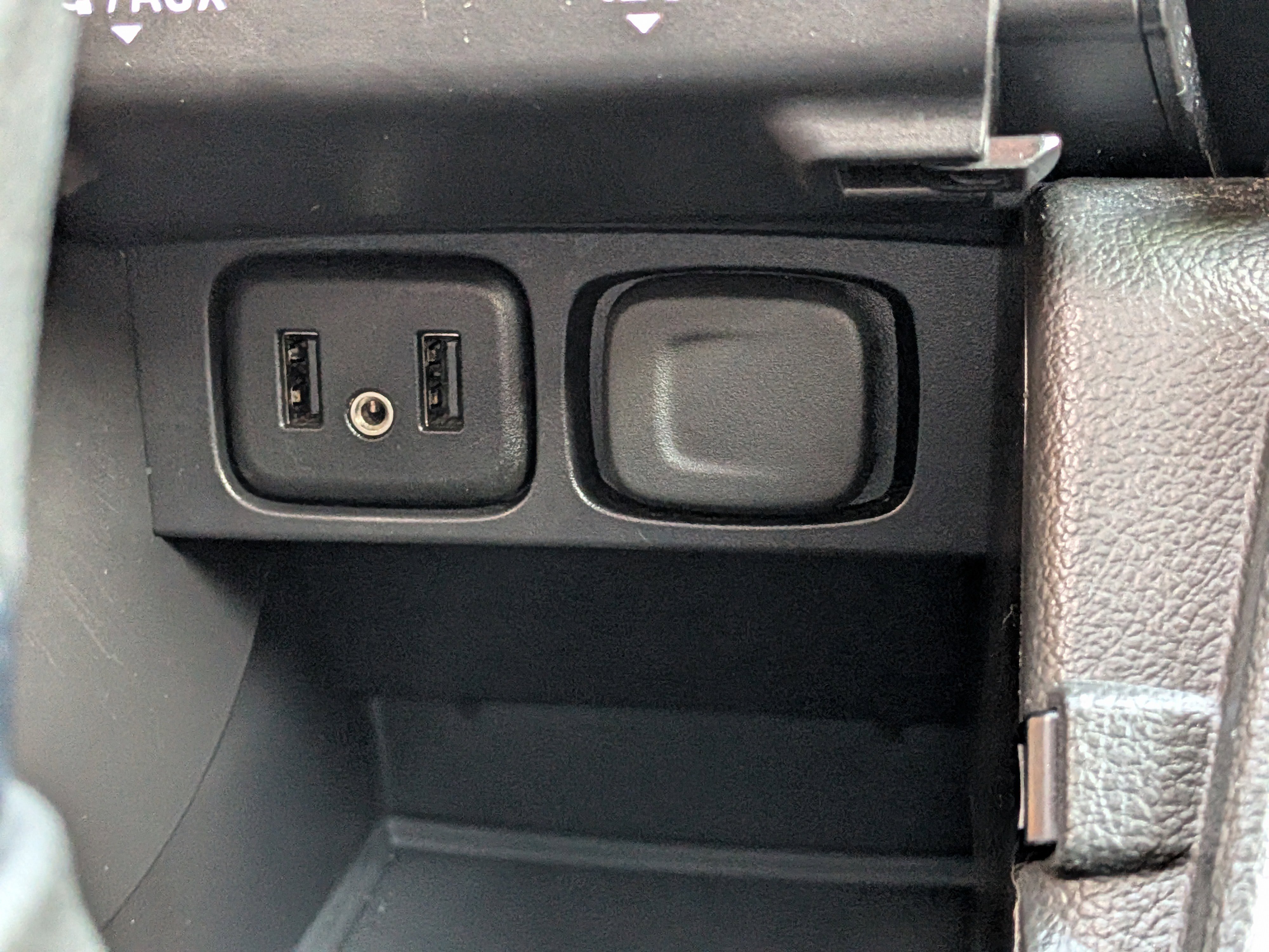 Used 2019 Buick Encore Preferred w/ Safety Package image 31