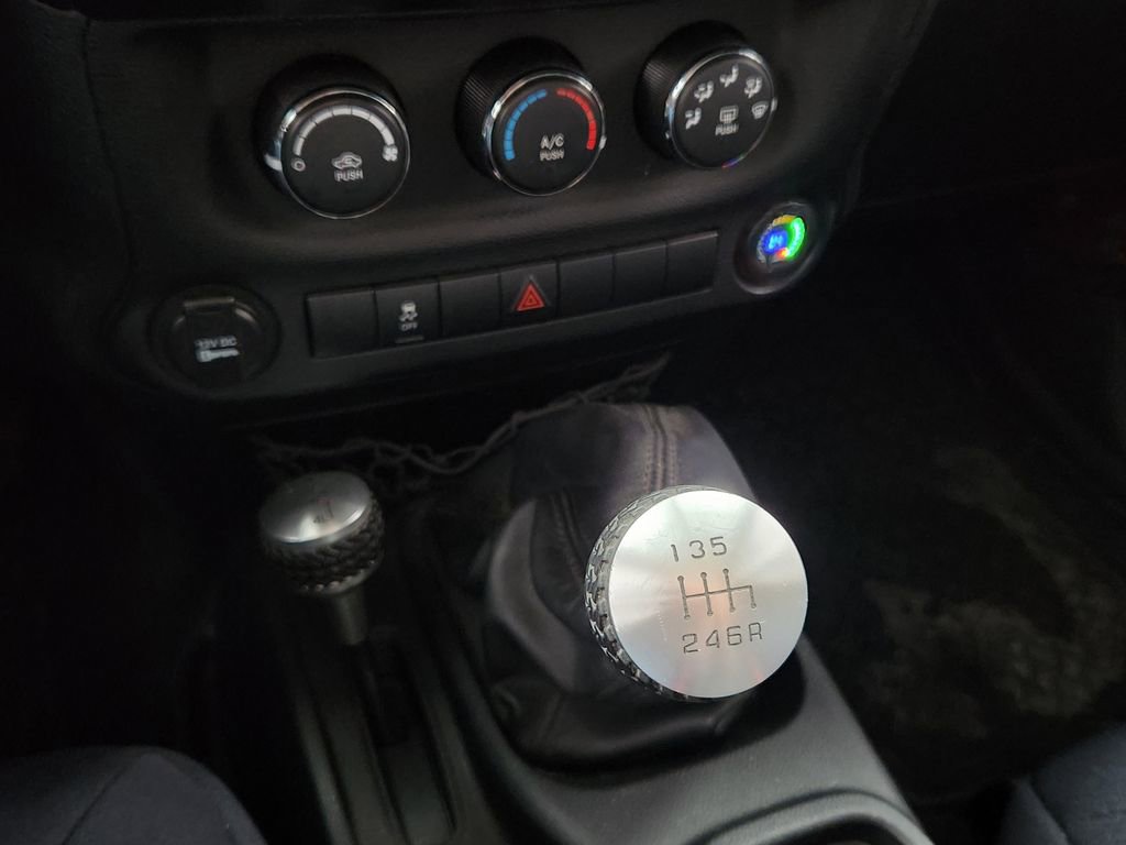 Used 2012 Jeep Wrangler Sport image 19