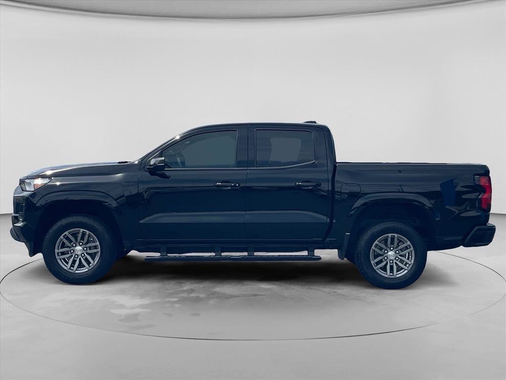 Used 2025 Chevrolet Colorado LT RWD image 4