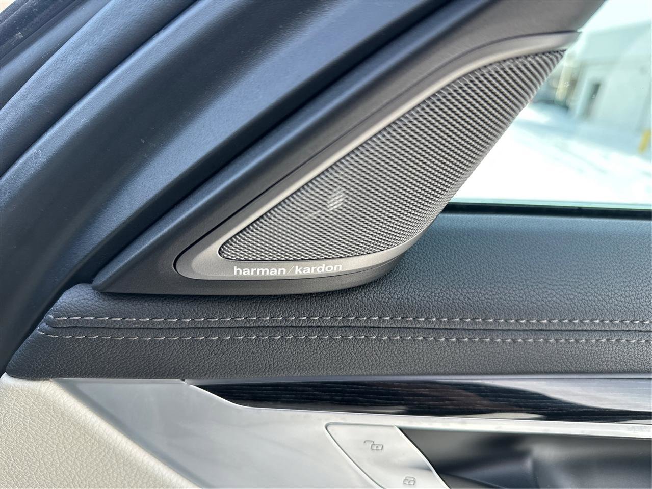 Used 2018 BMW 740i xDrive image 36